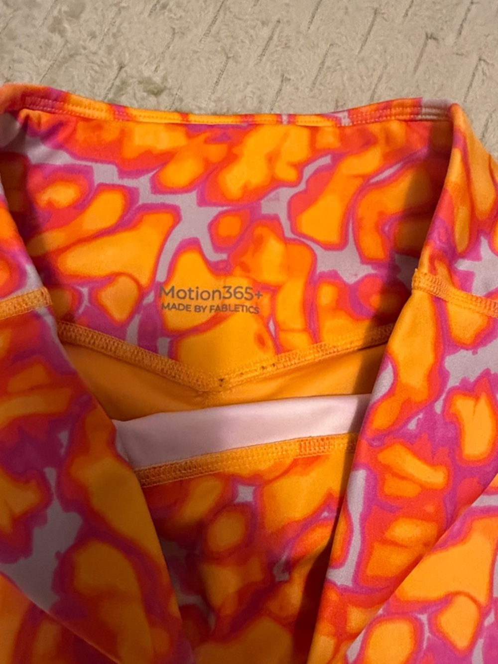 Fabletics medium High-Waisted Shorts in Orange and Pink Abstract Print - Picture 3 of 10